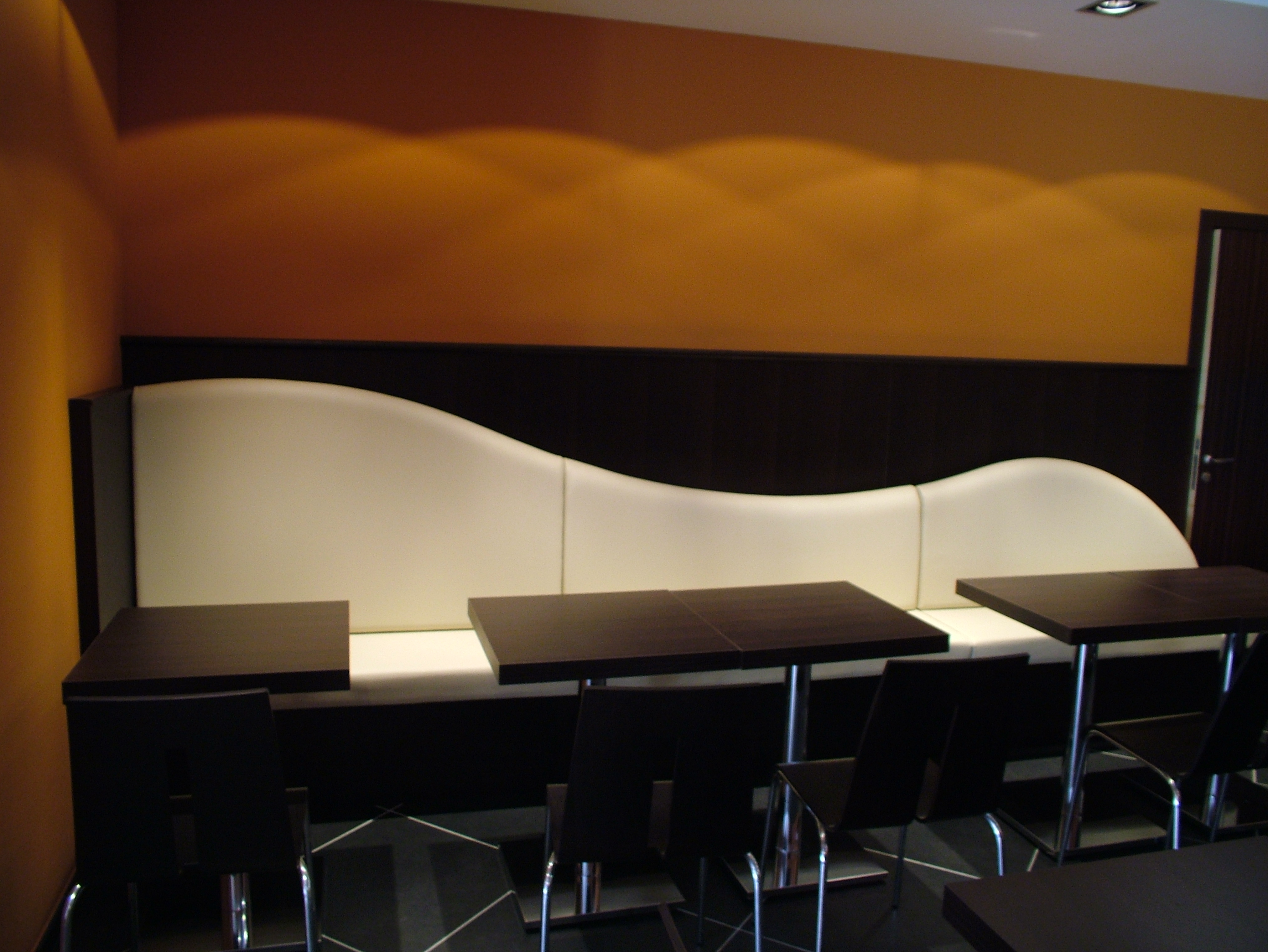 Buffet de la Gare Francia– arredo realizzato da Cassani SRL