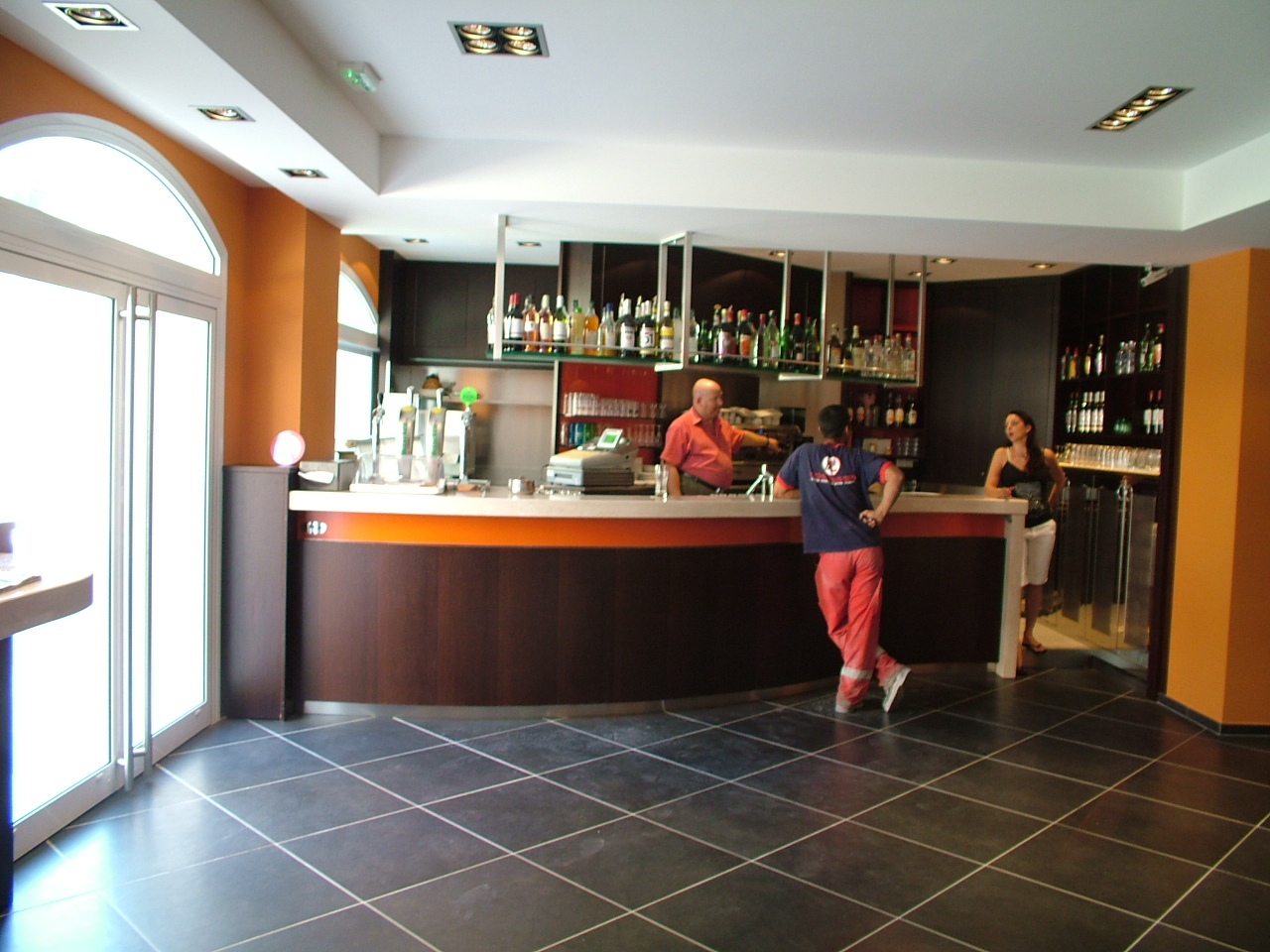 Buffet de la Gare Francia– arredo realizzato da Cassani SRL