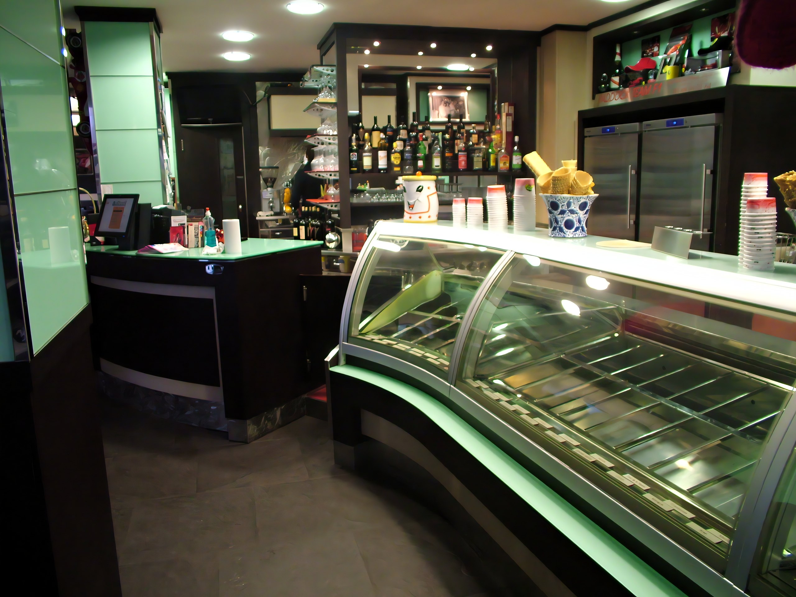 Gelateria Franchi Strasburgo – Banco cassa e bar | Cassani SRL