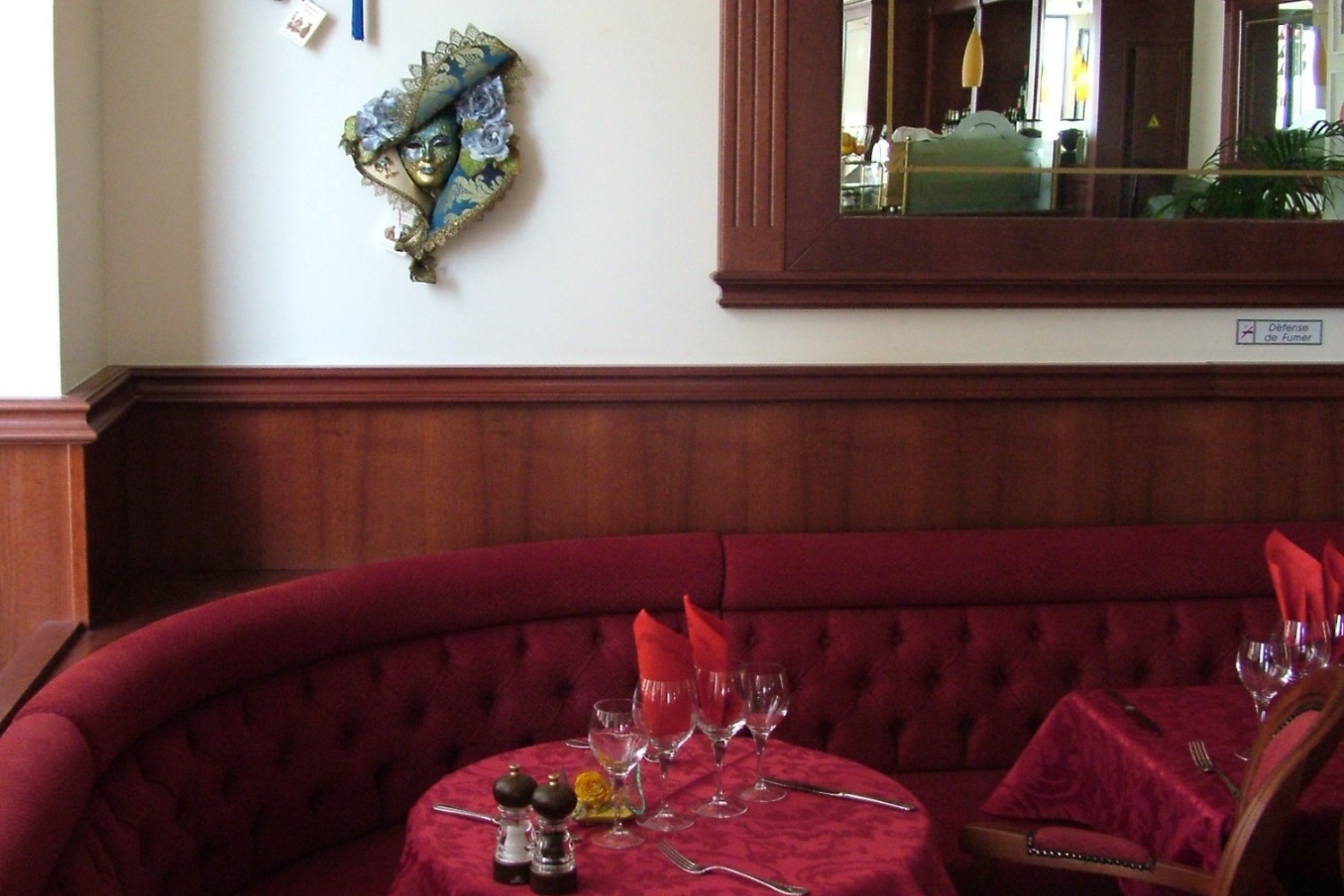 La Canne à sucre Nizza – Boiserie e panche | Cassani SRL