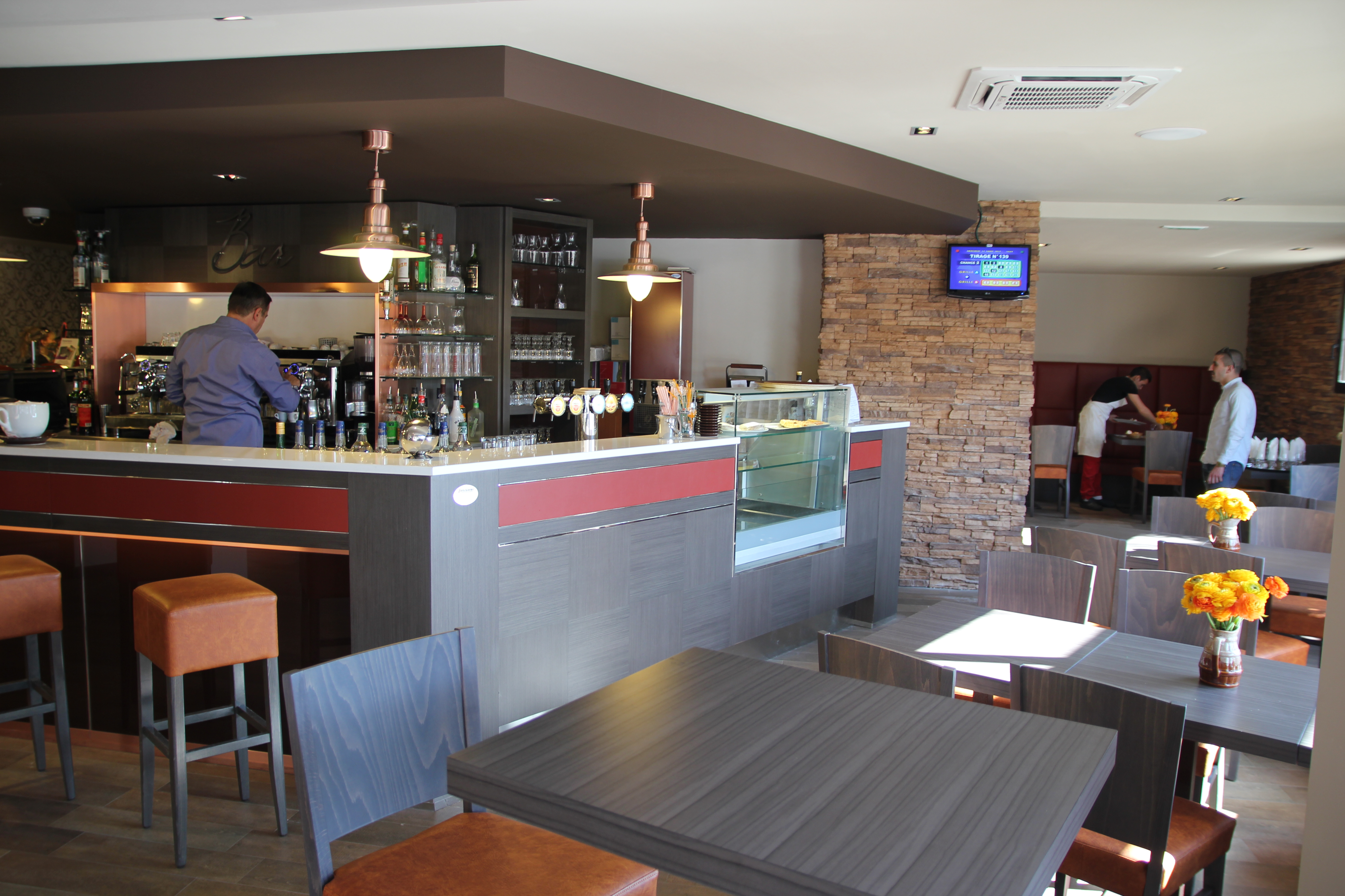 Les 4 Coins Francia– arredo realizzato da Cassani SRL
