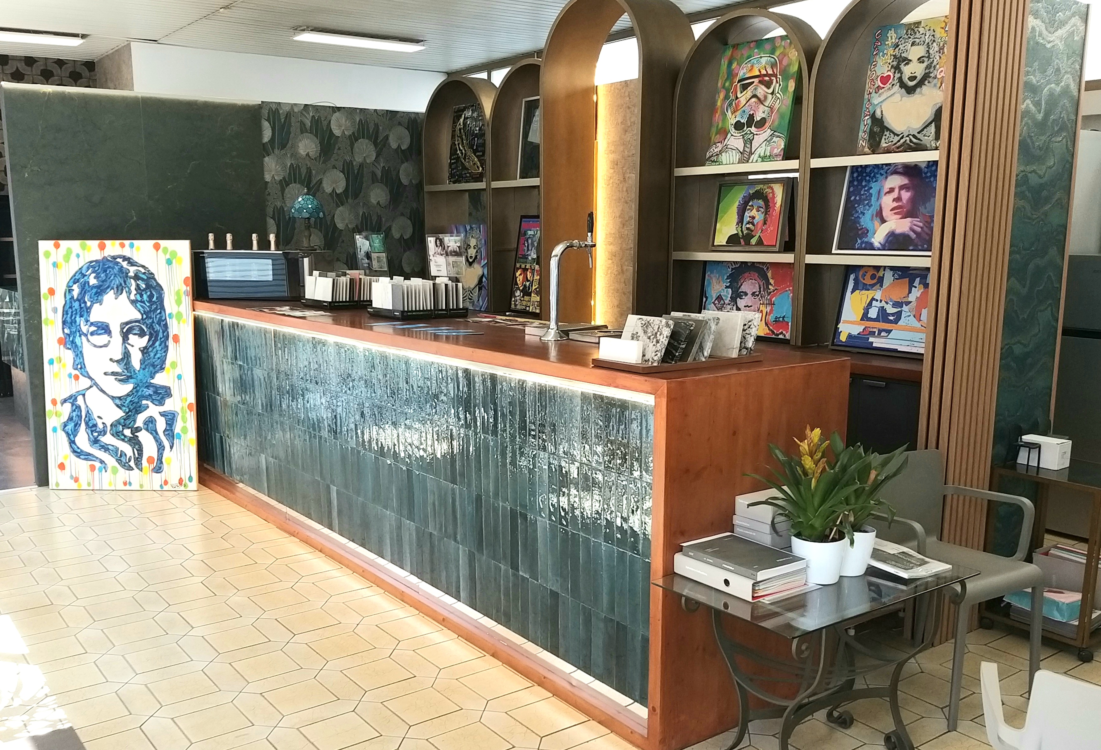 Interno dello showroom Cassani SRL a Sanremo